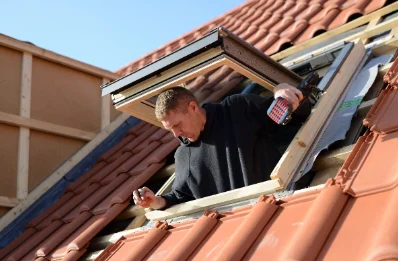 Pose de fenêtres de toit Velux à Nernier